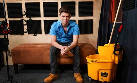 American Stars Muscular Michael Delray And Superstud Adrian Hart Have A Hot Interracial Sex