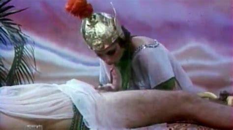 Beautiful Burlesque Chick Dancing Porn Videos