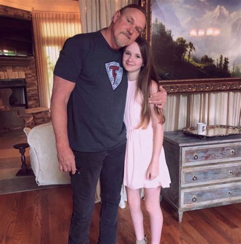 Trace Adkins Kids Meet The Country Singers 5 Daughters Closer Weekly