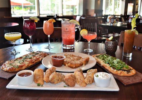 Happy Hour Deals at Houlihan's