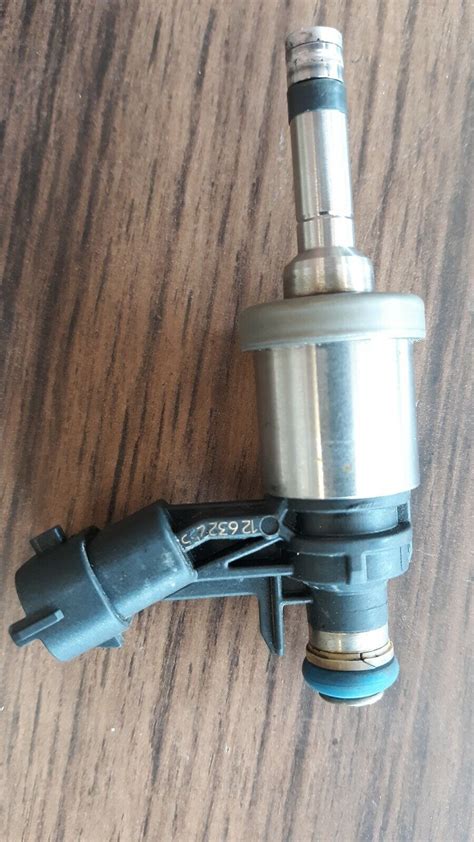 Oem Gm Fuel Injector For Chevrolet Camaro Traverse Gmc Acadia