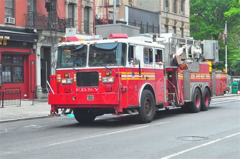 Fdny Spare Tower Ladder 2001 Seagrave 75 Aerialscope St01 Flickr