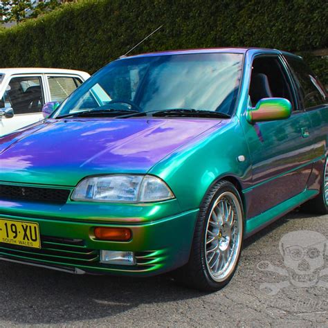 Instant Solutions for Chameleon Paint in Easy to Follow Step by Step Detail