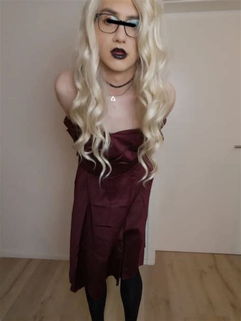 Switching From Prom To Party Nude Pics Xhamster