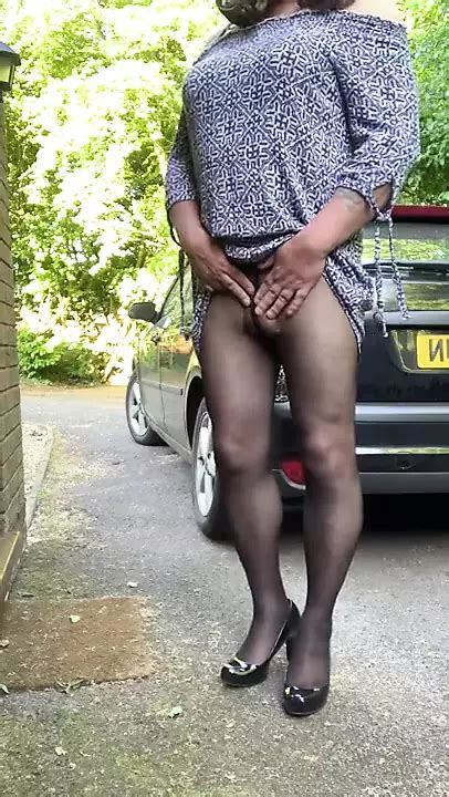 Amateur Crossdresser Kellycd2022 Sexy MILF Stripping Outdoors Public On The Driveway In Wolfords