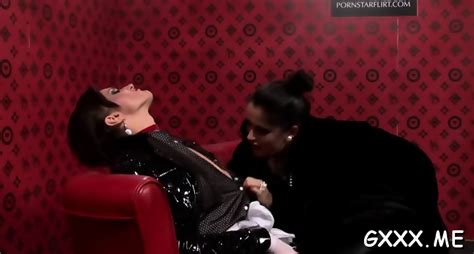 Tight Up Babe Apnked Hard