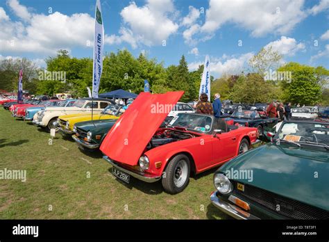 Classic Cars Including Triumph Tr Vintage Cars At The Basingstoke