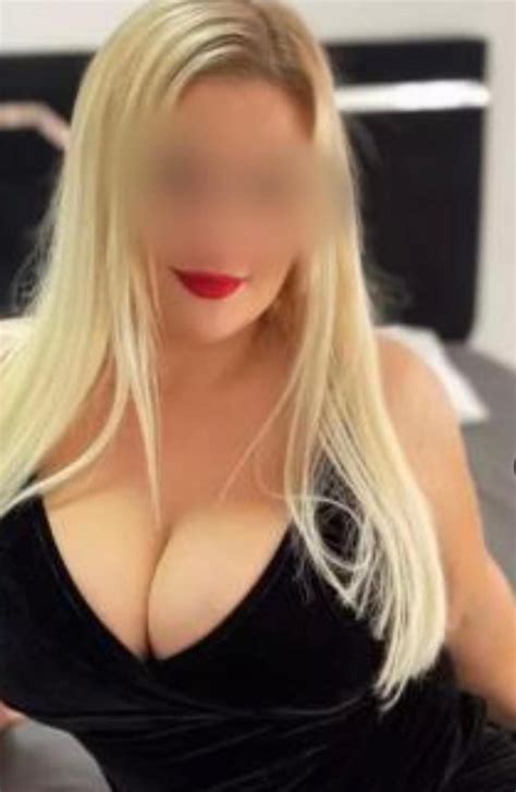 644564753 CARLA Chica Colombiana En Pamplona EMASEX