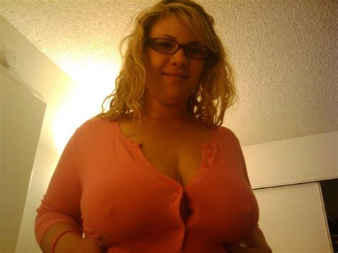 Braless Gilfs Milfs Porn Pictures Xxx Photos Sex Images Pictoa