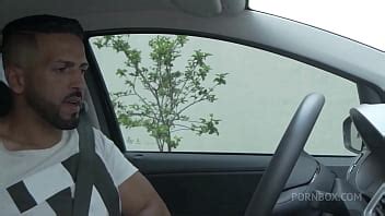 Perra callejera tatuada da su culo por diez dólares XVIDEOS