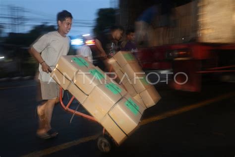 Kedatangan Surat Suara Pemilu Dpr Di Kota Kediri Antara Foto