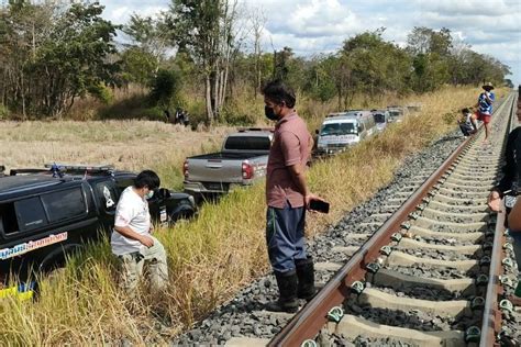 Half Naked Corpse Of Woman Found Near Railway In Isaan Thaiger