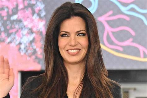 Laura Torrisi Il Suo Micro Bikini Che Non Contiene Le Curve Un Buon