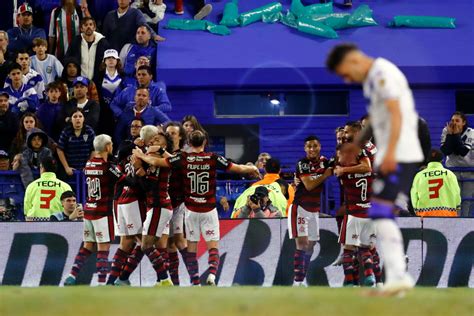 Hat Trick De Pedro Flamengo Goleia V Lez Na Argentina E Se