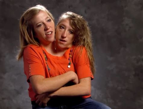 Abby And Brittany Hensel Conjoined Twins Nude Liotamil