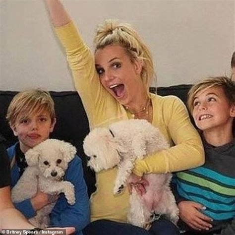 Britney Spears Shares Adorable Throwback Snaps Of Sons Sean 18 And Jayden 17 On New Year S