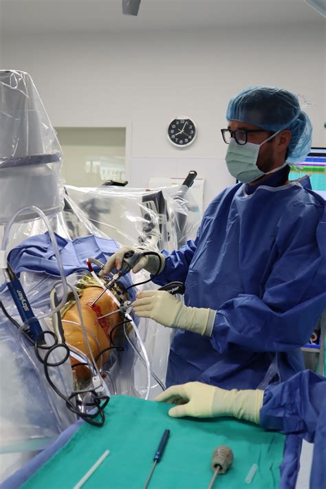 I Got Hip Surgery For A Labral Tear, And Here's What Happened