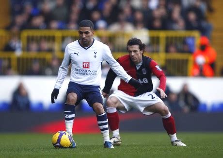 Tottenhams Brazilian Goalkeeper Heurelho Gomes Tottenham Editorial