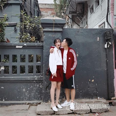 Hot girl và hot boy Việt Yanbi tình tứ bên bạn gái Phở Đặc Biệt khoe ảnh hôn Sun Ht
