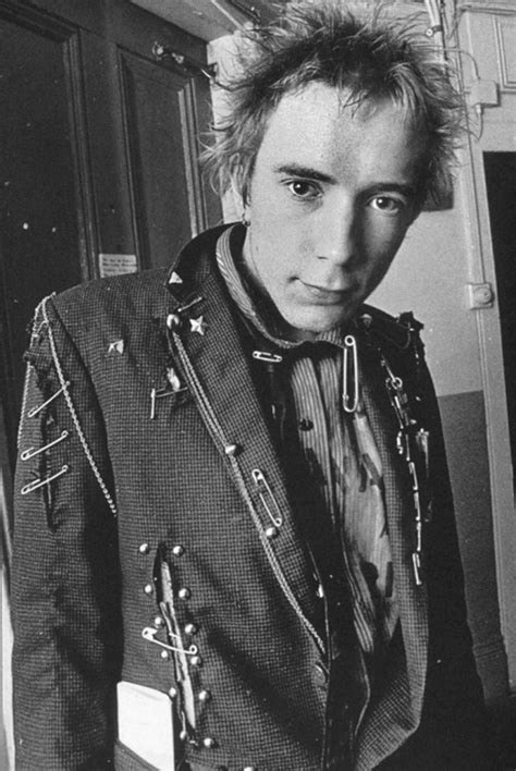 Johnny Rotten De Los Sex Pistols A Representar A Irlanda En Un Concurso
