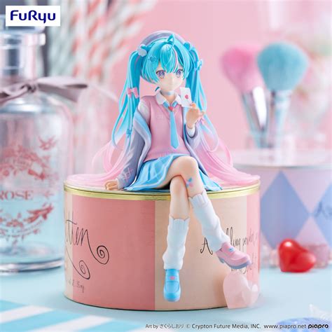 Hatsune Miku Love Blazer Ver Noodle Stopper Figure Tokyo Otaku Mode