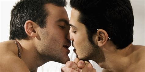 Photo Hot Males Kissing Page LPSG