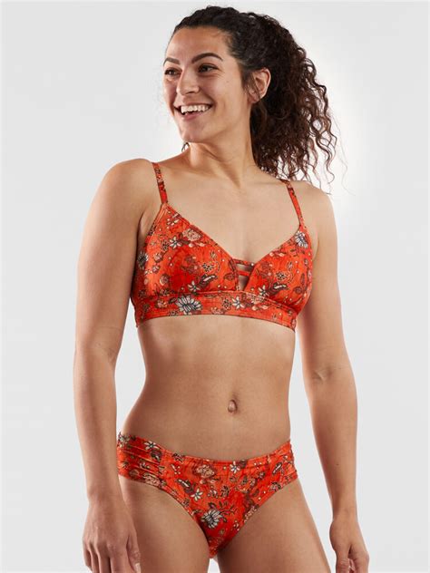 10 Hot Sexy Nasim Zehra Bikini Pics