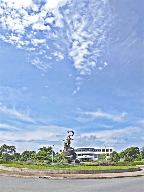 图片素材 海 地平线 云 天空 天际线 塔 教育 拉古纳 学院 地球大气 菲律宾大学 2000x2667