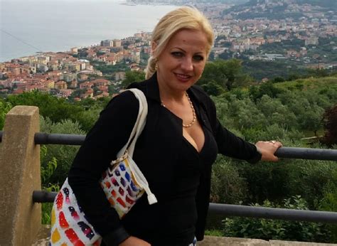 ROU ROMANIAN MILFS A ROMANIAN CLASSY MOM PUSSY Porn Pictures XXX Photos Sex Images