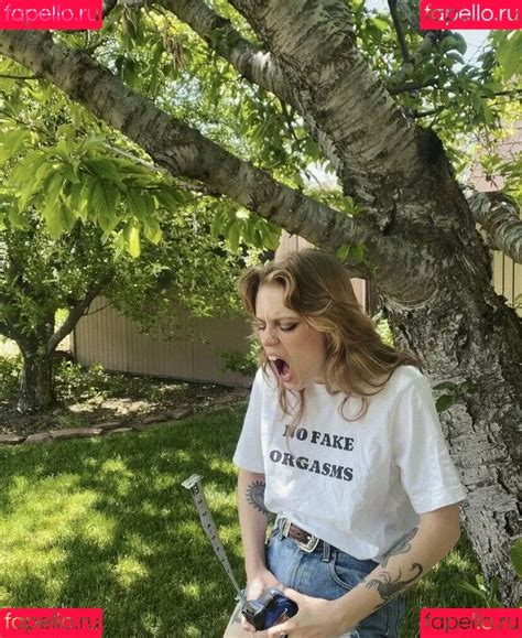 Leaks Nude Cera Gibson Onlyfans Photo Gallery Bongacams Tube