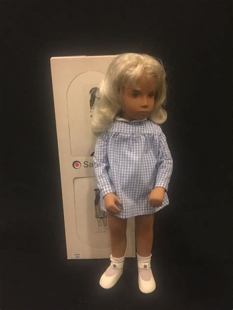 Lot Sasha Doll Sasha Blonde Gingham Made In England And In Original Box With Sleeve And
