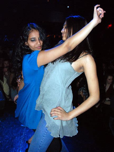 Sri Lankan Hot And Sexy Home Made Girls Picture Alessandra Delicadeza