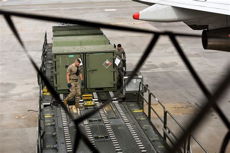 728th Ams Gatekeepers Aerial Port Airmen Keep Mission Moving Scott