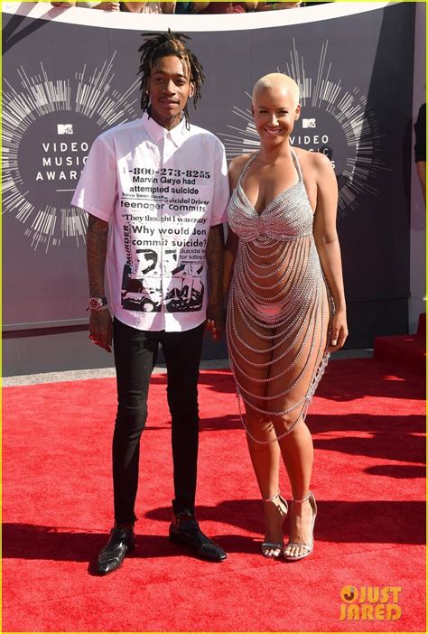 Amber Rose Is Practically Naked On Mtv Vmas Red Carpet Photo