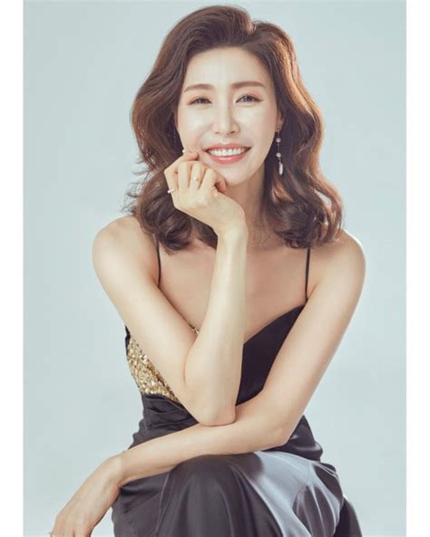 H U Tai Ti Ng Nh T H N Qu C Sung Hyun Ah I T V Thu C L C L Nh Nude N Nghi N B N