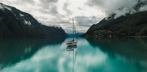 Sailing Uma Oceanvolt