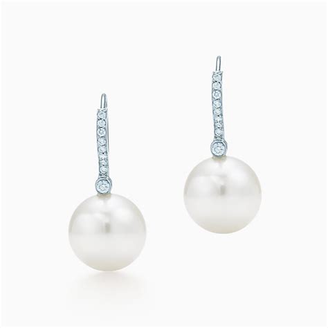 Pearl Earrings & June Birthstone Earrings | Tiffany & Co. US