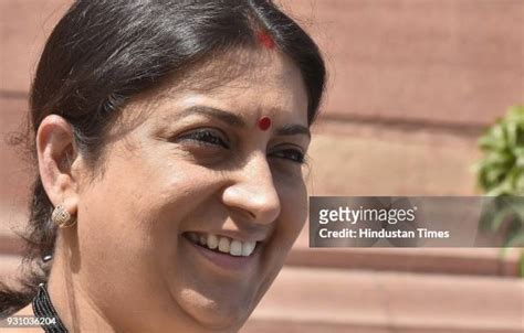 Minister Of Textiles Smriti Zubin Irani Photos And Premium High Res