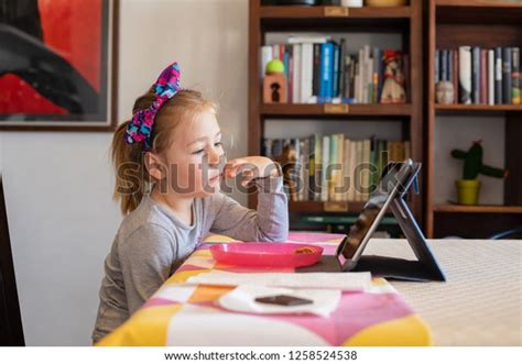 Four Years Old Blonde Girl Bow Stock Photo Shutterstock