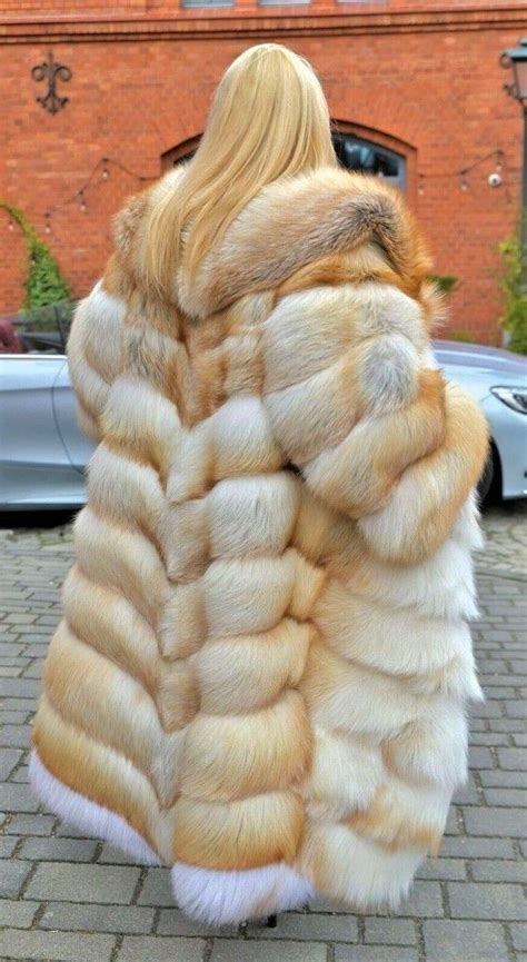 Pin By Chris Bade On Anziehsachen Girls Fur Coat Fox Coat Fur Coats