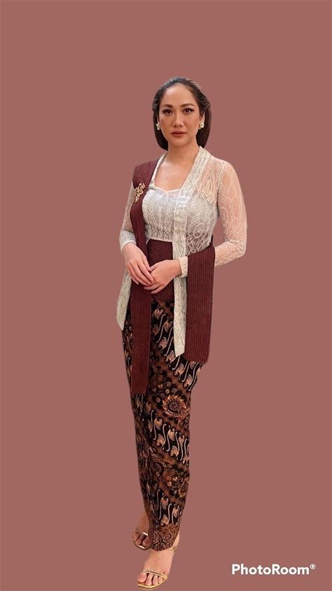 Bunga Citra Lestari | Batik dress modern, Model dress kebaya, Batik fashion