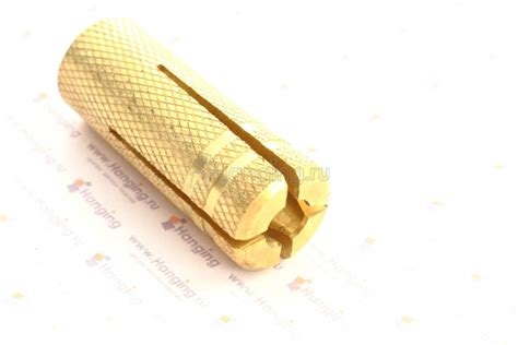 Цанга латунная М12 забивная. Анкер латунный забиваемый М12 (16х40).