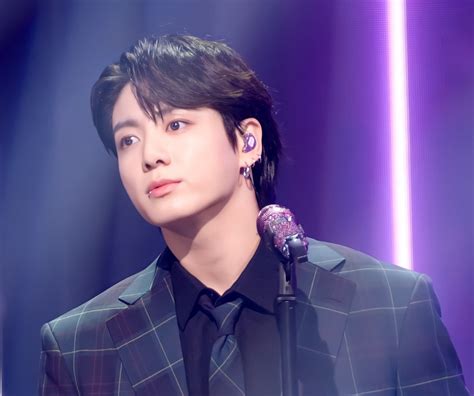 방탄소년단 정국 스포티파이 글로벌 차트 K 팝 솔로 가수 최장 35주 진입 新기록…커리어 하이 고공 행진 네이트 뉴스