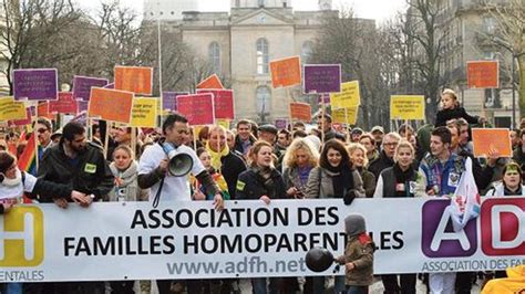 Les Pro Mariage Gay Mobilisent Moins Que Les Anti