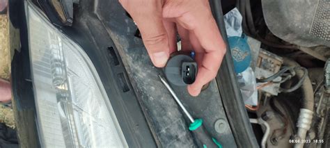 Замена насоса омывателя лобовых стекол. — Mercedes-Benz GLK-Class (X204 ...