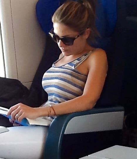 Fica In Treno Porn Pictures Xxx Photos Sex Images Pictoa