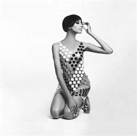 The First Black Supermodel 40 Stunning Photos Of Donyale Luna In The