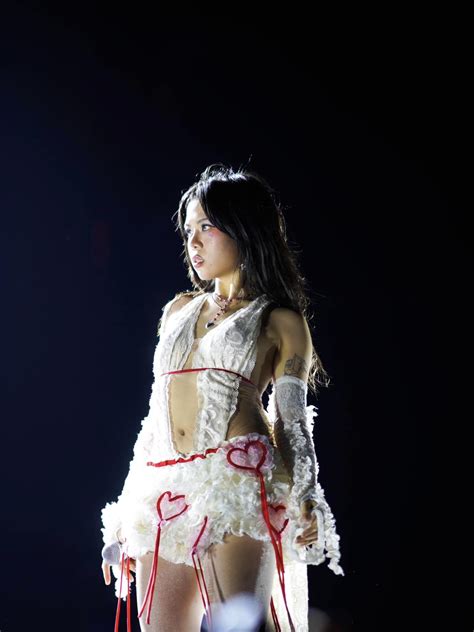 Ca khúc nhạc Việt mô tả sex một cách thô bạo cần nghiêm cấm