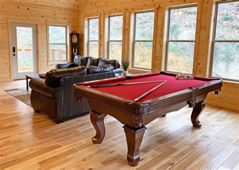 13 Airbnb Gatlinburg Rentals for a Smoky Mountains Escape