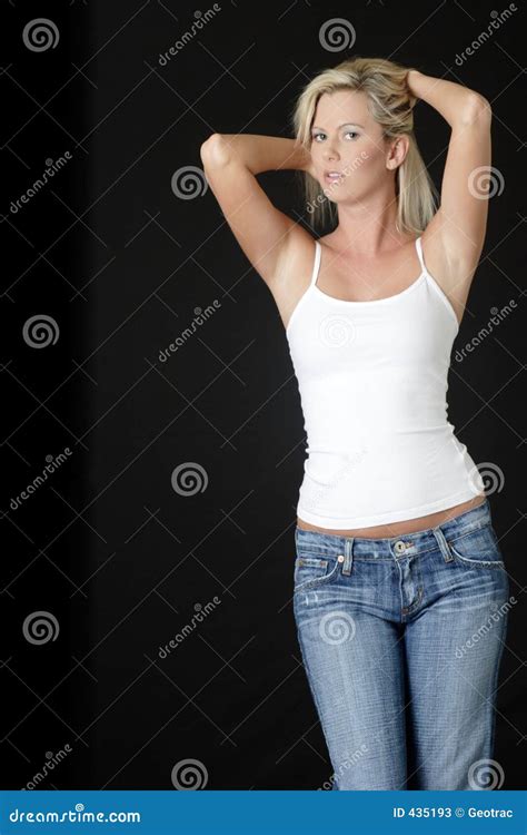 Femme Blonde Dans Des Jeans Image stock Image du vêtements denim 435193